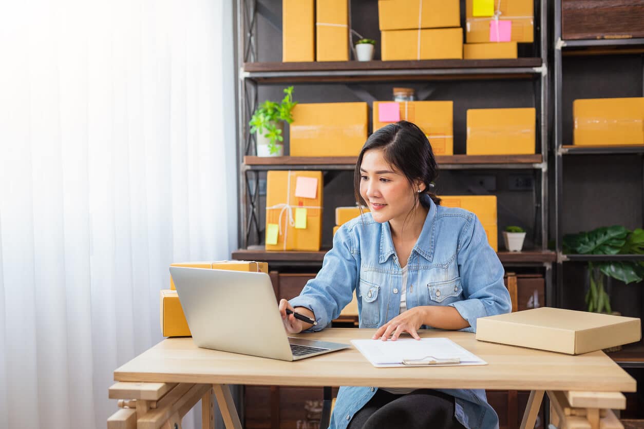 4 Reasons Challenger Brands are Adopting Specification Management to Scale & Increase Speed to Market