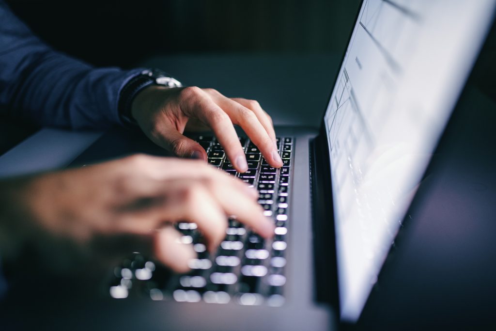 Laptop Bidding